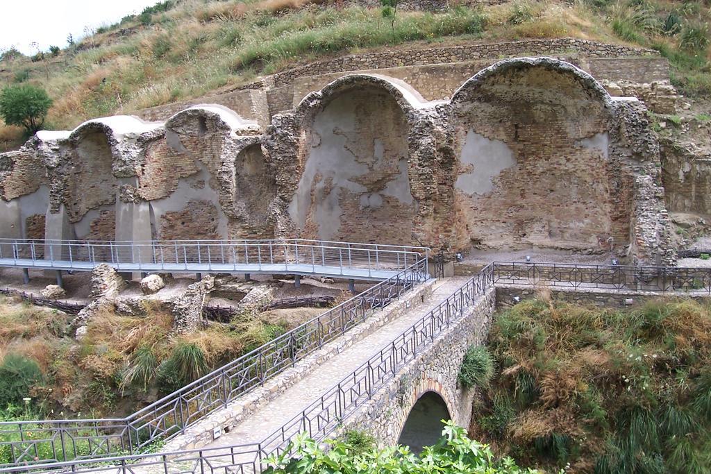 Appartamento Antica Acropoli Centuripe Bagian luar foto